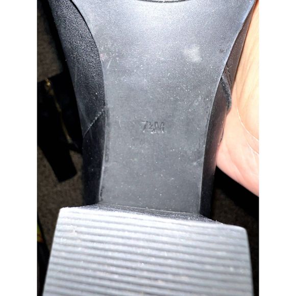 MICHAEL KORS BRITT BLACK BOOTIE MID-HI ANKLE BOOT, SZ 7.5 M - Picture 6 of 8